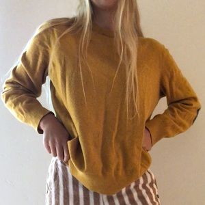 Mustard yellow wool sweater